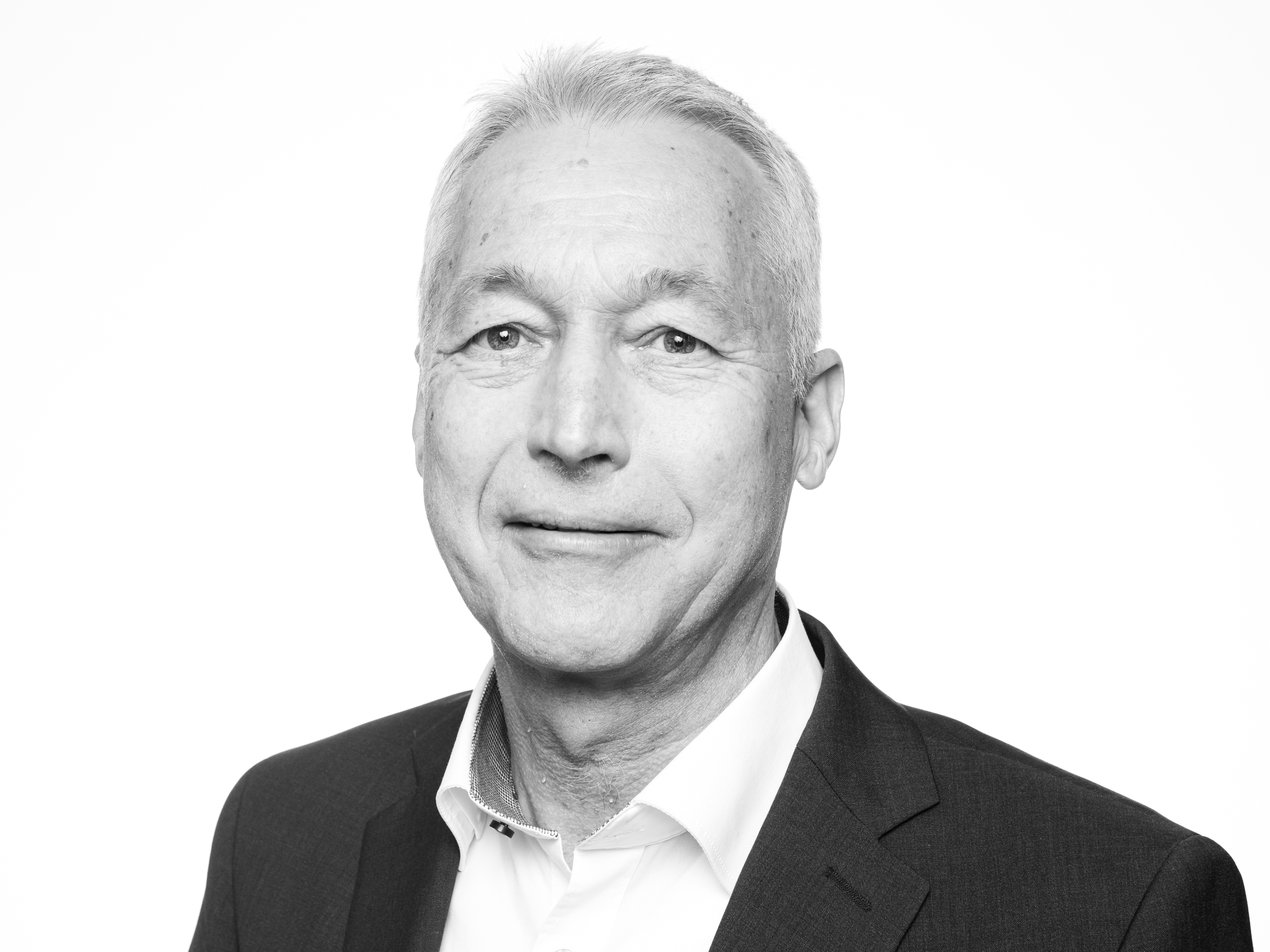 This image shows Dr. Simon Aicher